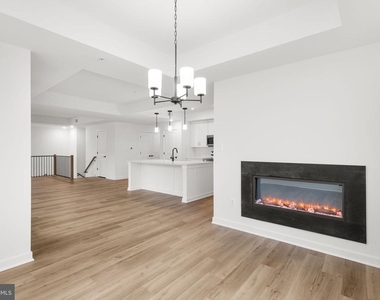 1631 Blacksmith Way - Photo Thumbnail 16