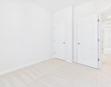33 Chester Court - Photo Thumbnail 41