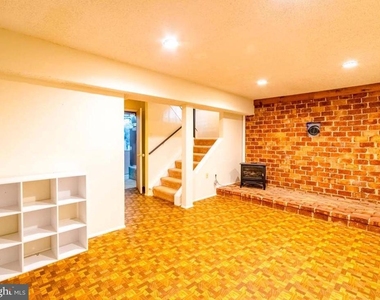 249 Canfield Terrace - Photo Thumbnail 4