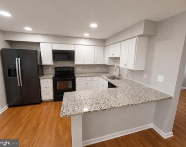 249 Canfield Terrace - Photo Thumbnail 3