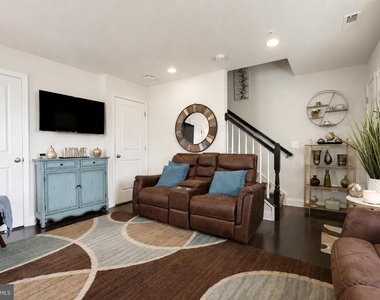 635 E Church Street - Photo Thumbnail 24