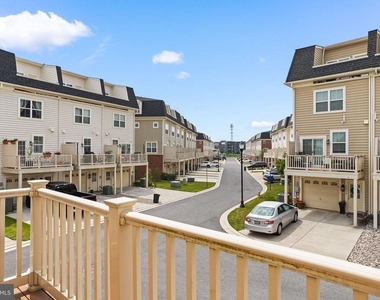 635 E Church Street - Photo Thumbnail 13