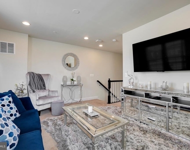 635 E Church Street - Photo Thumbnail 19