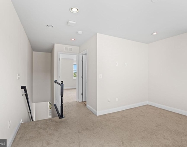 635 E Church Street - Photo Thumbnail 23