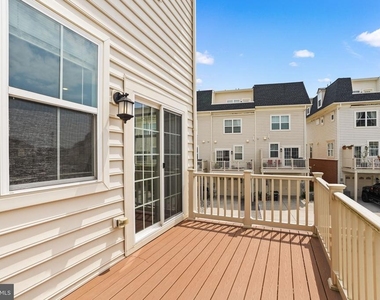 635 E Church Street - Photo Thumbnail 12