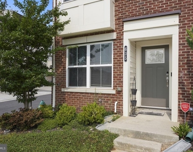 635 E Church Street - Photo Thumbnail 1