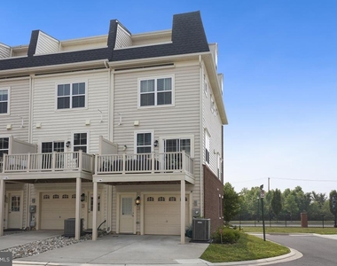 635 E Church Street - Photo Thumbnail 27