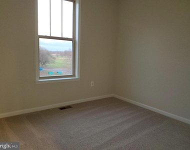 304 Faversham Pl - Photo Thumbnail 23
