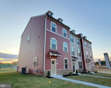 304 Faversham Pl - Photo Thumbnail 1