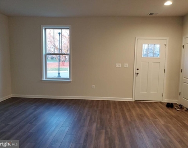 304 Faversham Pl - Photo Thumbnail 2