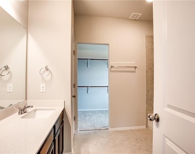 11516 Milano Dr - Photo Thumbnail 21