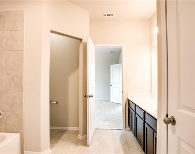 11516 Milano Dr - Photo Thumbnail 22