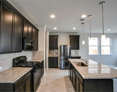11516 Milano Dr - Photo Thumbnail 10