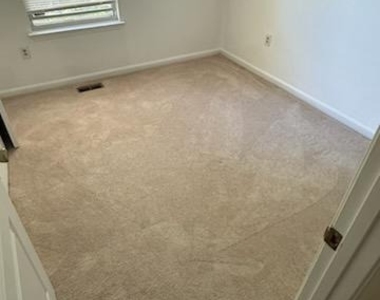 12627 Hilltop Road - Photo Thumbnail 18