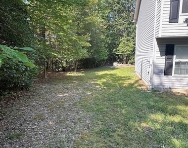12627 Hilltop Road - Photo Thumbnail 3