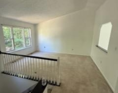12627 Hilltop Road - Photo Thumbnail 6