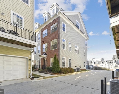 67 Linden Place - Photo Thumbnail 1