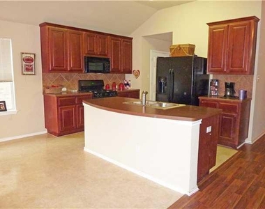 18625 Silent Water Way - Photo Thumbnail 7