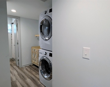 4505 Teri Rd - Photo Thumbnail 16