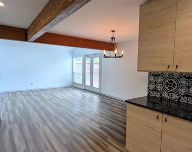 4505 Teri Rd - Photo Thumbnail 5