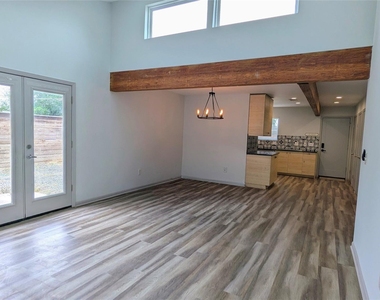 4505 Teri Rd - Photo Thumbnail 7