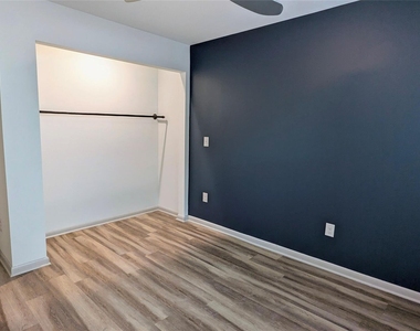 4505 Teri Rd - Photo Thumbnail 15