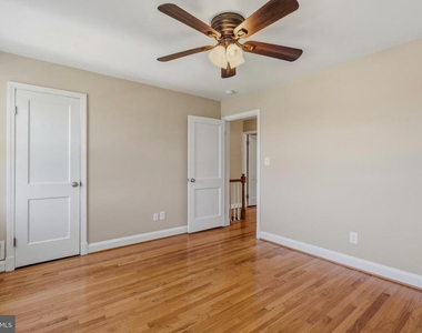 586 Lucia Avenue - Photo Thumbnail 15
