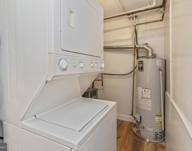 2915 Oakford Avenue - Photo Thumbnail 6