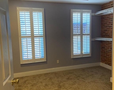 1629 S Hanover Street - Photo Thumbnail 5