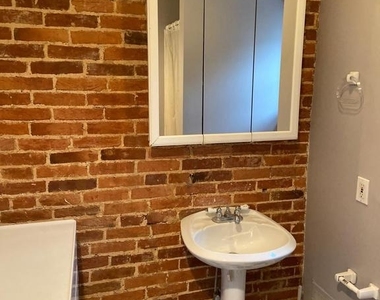 1629 S Hanover Street - Photo Thumbnail 9