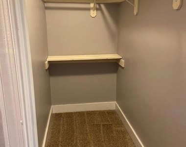 1629 S Hanover Street - Photo Thumbnail 11