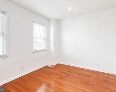 112 Decker Avenue - Photo Thumbnail 24