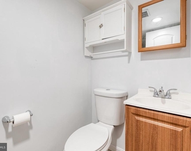 112 Decker Avenue - Photo Thumbnail 30
