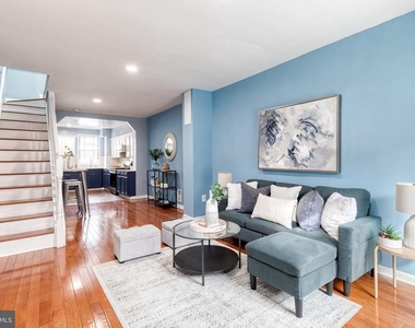 112 Decker Avenue - Photo Thumbnail 3