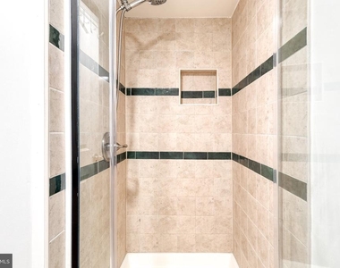 112 Decker Avenue - Photo Thumbnail 31