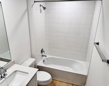 14904 Found Admiral Ln - Photo Thumbnail 11