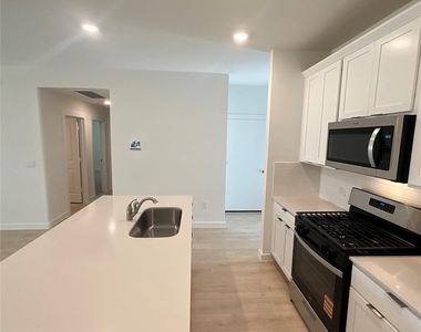 14904 Found Admiral Ln - Photo Thumbnail 24