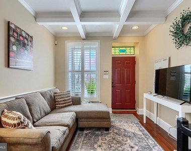 600 S Robinson Street - Photo Thumbnail 22