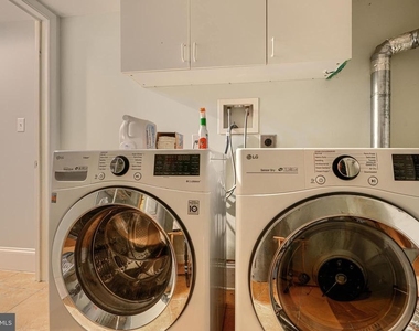 600 S Robinson Street - Photo Thumbnail 27