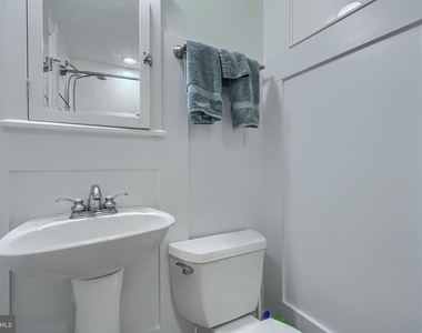 600 S Robinson Street - Photo Thumbnail 16