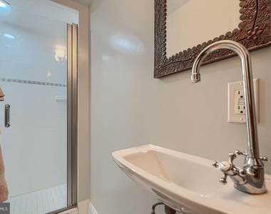 600 S Robinson Street - Photo Thumbnail 26