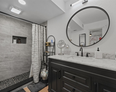 8922 North Plaza Ct - Photo Thumbnail 11