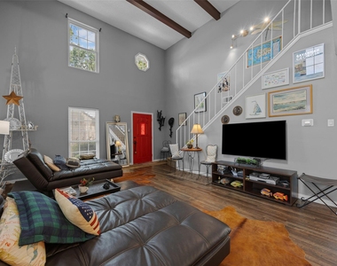 8922 North Plaza Ct - Photo Thumbnail 3