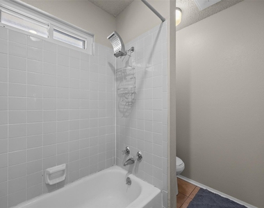 8922 North Plaza Ct - Photo Thumbnail 17
