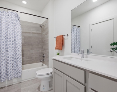 814 N Bluff Dr - Photo Thumbnail 15