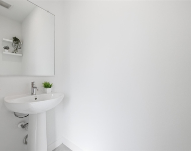 814 N Bluff Dr - Photo Thumbnail 12