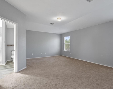 120 Brazos Ln - Photo Thumbnail 13