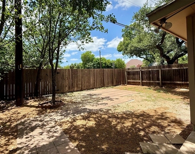 8421 Fathom Cir - Photo Thumbnail 18