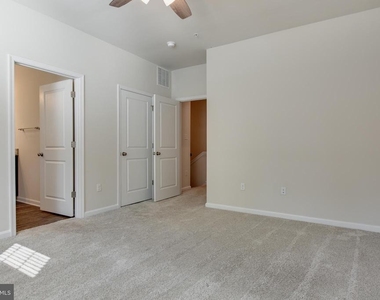 7989 Patterson Way - Photo Thumbnail 20