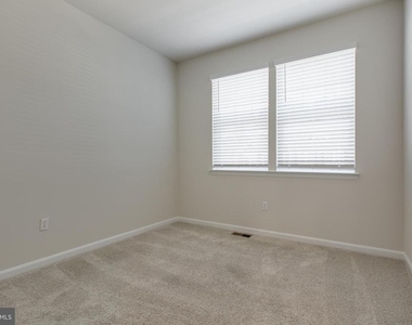 7989 Patterson Way - Photo Thumbnail 29